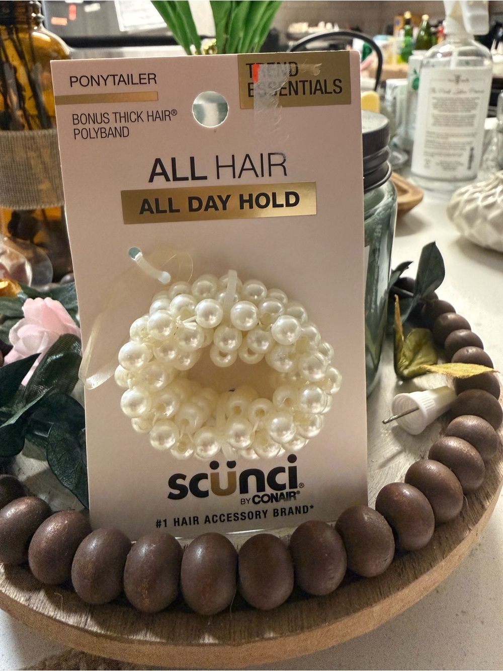 🍎 NEW 🍎 scunci Pearl Beaded Ponytailer - White/Cream